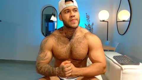 Michael Salens independent model online show from September 18, 10:36 pm