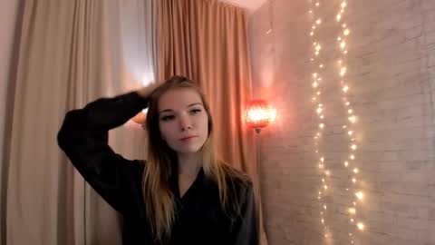 MichaelaFoxx online show from November 10, 11:57 am