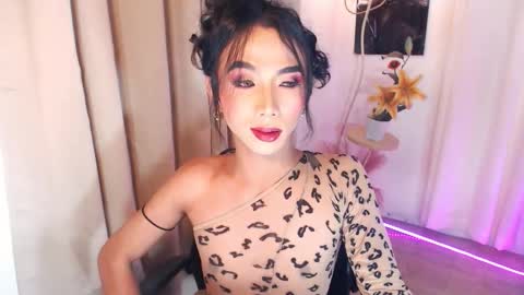 michaelagoddess online show from November 8, 2:03 am