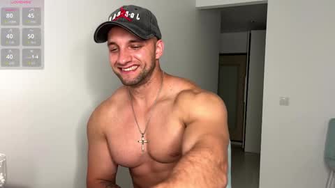 Snapshot of michaelbradley_for_u chatting on September 15, 10:11 pm michaelbradley_for_u online show from September 15, 10:11 pm
