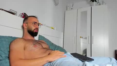 MichaelEvansx online show from September 22, 7:51 pm