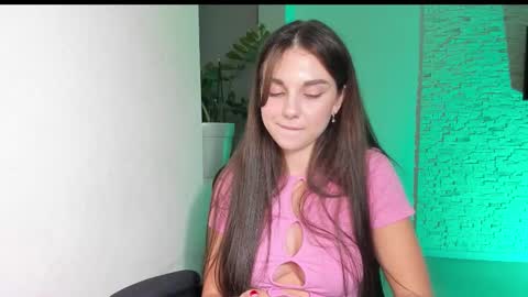 Snapshot of michelliibeautiful chatting on October 15, 5:58 pm Michellee online show from October 15, 5:58 pm