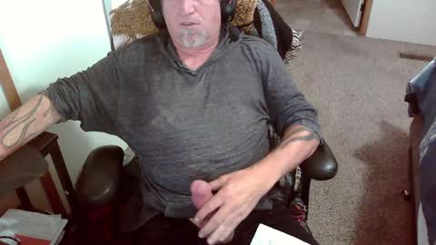 TattedInDetroit online show from October 25, 3:45 pm