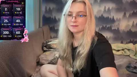 Snapshot of michiko_chan chatting on October 16, 5:07 am Jessy and Steve online show from October 16, 5:07 am