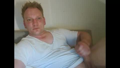 mickkxl online show from February 16, 3:54 pm