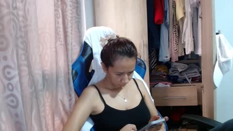 Snapshot of miculohot chatting on February 27, 12:12 pm vanesa sexy online show from February 27, 12:12 pm
