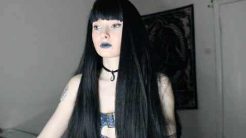 midnightsiren online show from March 1, 9:30 pm