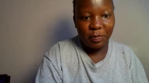 midnightt_curves online show from June 21, 9:05 am