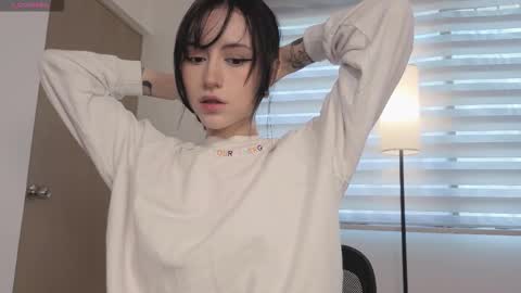 midori__san online show from October 15, 3:13 pm