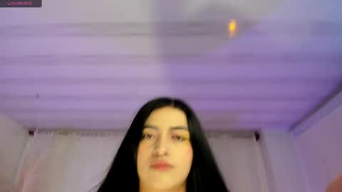 miel_gomez online show from February 24, 9:09 pm