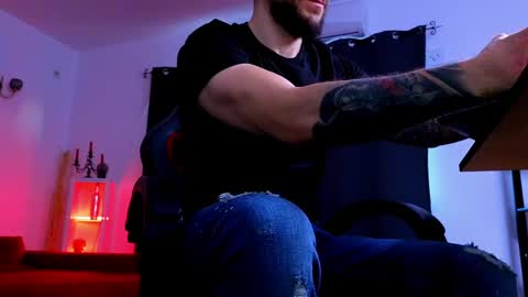 MightyAaron online show from May 19, 3:13 am