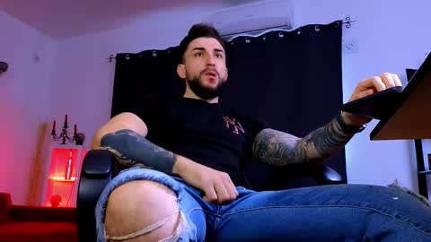 MightyAaron online show from March 2, 5:41 am