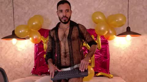 miguelsanfrancisco online show from March 18, 6:25 pm