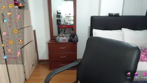  miia big1boobs online show from March 3, 6:24 pm