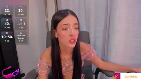 Snapshot of miia_bratz chatting on September 17, 8:45 pm miia_bratz online show from September 17, 8:45 pm