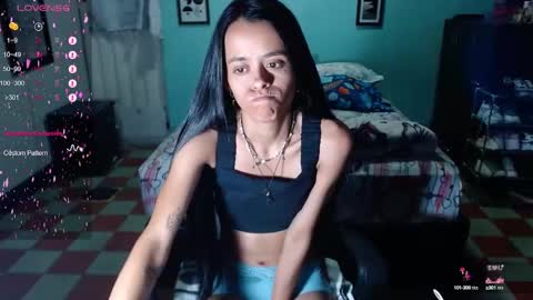 Snapshot of miia_jensen chatting on December 2, 4:13 am MIA online show from December 2, 4:13 am