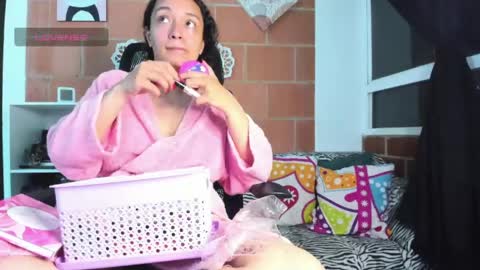 miia_lovve online show from June 8, 7:31 am