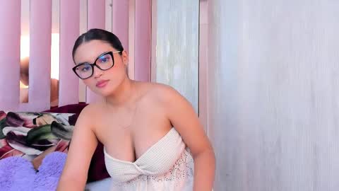 Snapshot of miia_palmerr chatting on September 29, 10:14 am Mia online show from September 29, 10:14 am