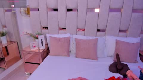 Miia Schwarz  online show from January 17, 10:56 pm