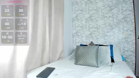 Snapshot of miiaa_monroe chatting on September 22, 11:36 am miiaa_monroe online show from September 22, 11:36 am