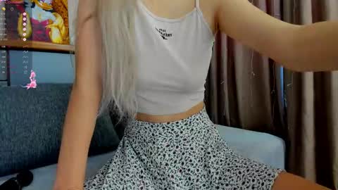 miissblonde online show from October 15, 4:27 am