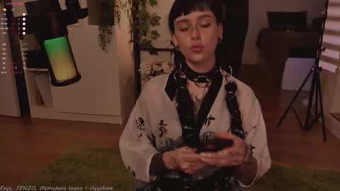 Snapshot of mika_moon_ chatting on September 19, 5:38 pm mika_moon_ online show from September 19, 5:38 pm