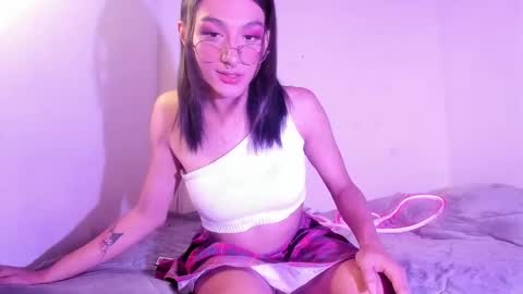 Snapshot of mika_velvet chatting on September 23, 8:59 pm mika_velvet online show from September 23, 8:59 pm