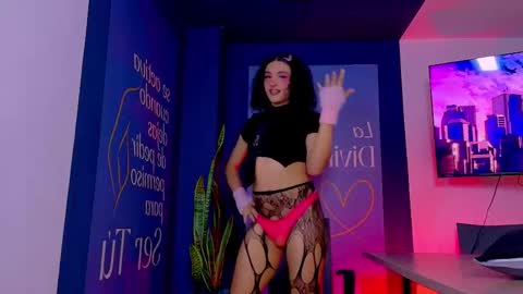 mika_velvet online show from March 26, 11:10 pm