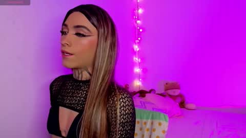 mikaelarangel online show from January 11, 7:53 pm