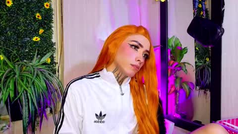 mikaelarangel online show from October 7, 3:35 am