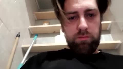 Mika online show from December 11, 7:14 pm