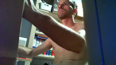 mike85bg online show from August 8, 7:35 pm