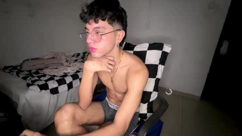 Mike Pineapple online show from October 10, 5:02 am