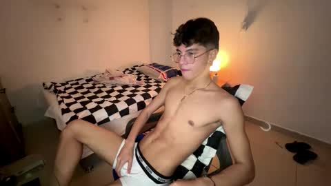 Mike Pineapple online show from October 8, 4:51 am