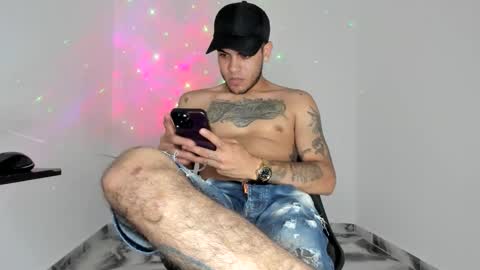 mikee_scooth online show from May 6, 6:47 pm