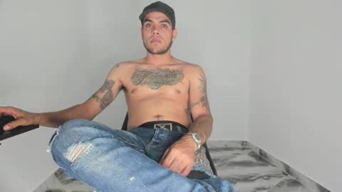 mikee_scooth online show from November 11, 1:52 am