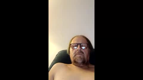 mikeleonhardt8261970 online show from November 22, 11:46 pm