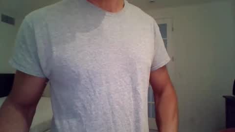 Snapshot of mikewilson09 chatting on September 11, 12:01 am mikewilson09 online show from September 11, 12:01 am