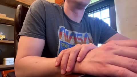 mikeydubs10 online show from April 8, 5:38 pm