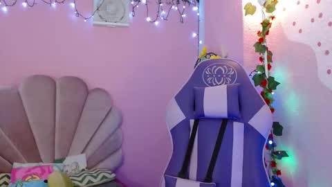 Mikka 3 online show from February 23, 1:46 pm