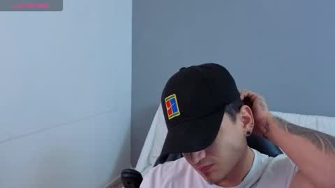 MIKKE online show from February 1, 2:25 pm