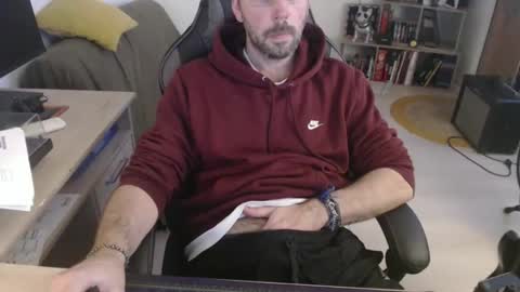 mikmik91 online show from March 13, 4:10 pm