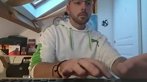 mikmik91 online show from January 28, 4:30 pm