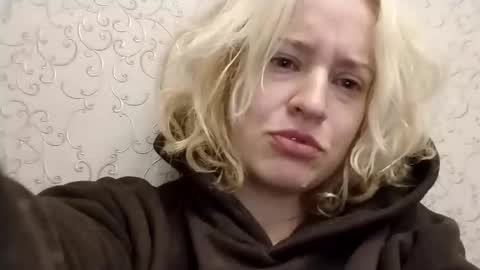 Snapshot of mila_420 chatting on September 10, 9:10 am Mila 420 online show from September 10, 9:10 am