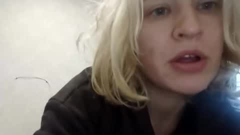 Snapshot of mila_420 chatting on September 11, 12:06 pm Mila 420 online show from September 11, 12:06 pm