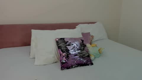 mila_adamss online show from March 7, 11:43 am