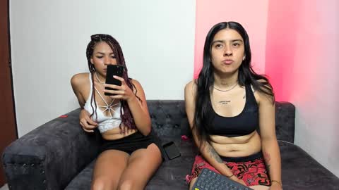 mila and molly online show from January 18, 12:24 am