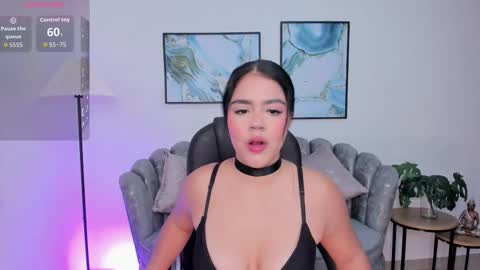 Snapshot of mila_blaze chatting on October 8, 12:11 pm mila_blaze online show from October 8, 12:11 pm