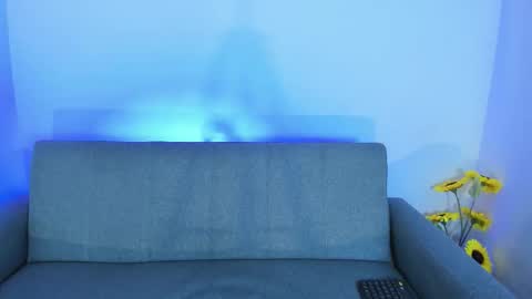 mila  online show from January 9, 8:25 pm