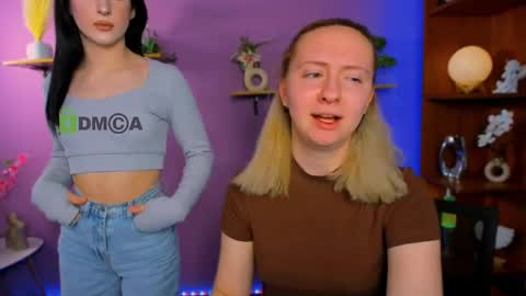 mila_glow online show from April 19, 7:05 pm